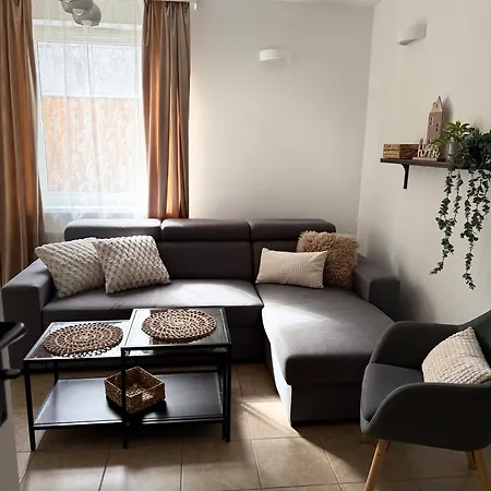 Ania, Nr 6 Apartman *