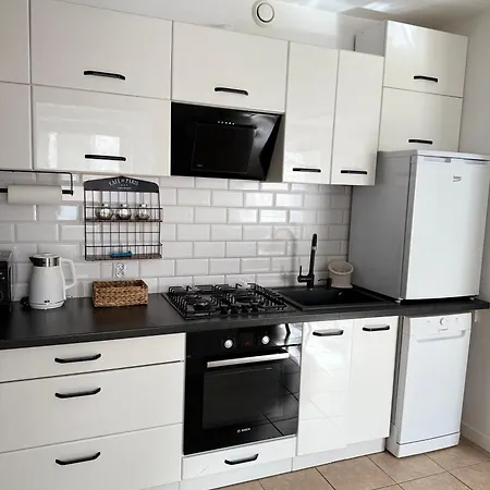 Ania, Nr 6 *